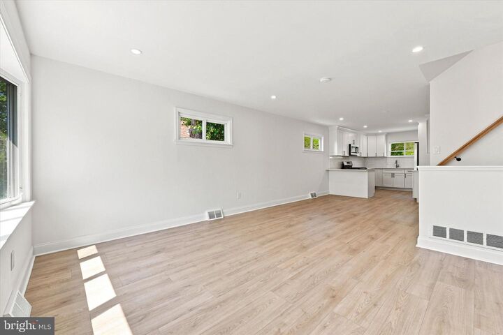 Property Photo: 152 Egerton Avenue PA 19038