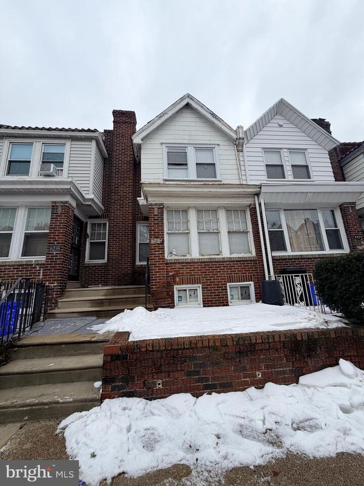 Property Photo: 6233 N Bouvier Street PA 19141