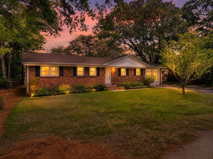 Property Photo: 1510 Manor Boulevard SC 29407
