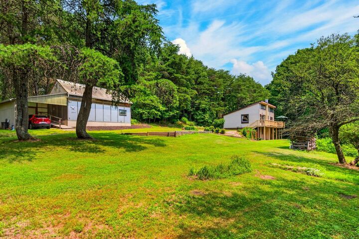 Property Photo: 18721 State Route 664 S OH 43138