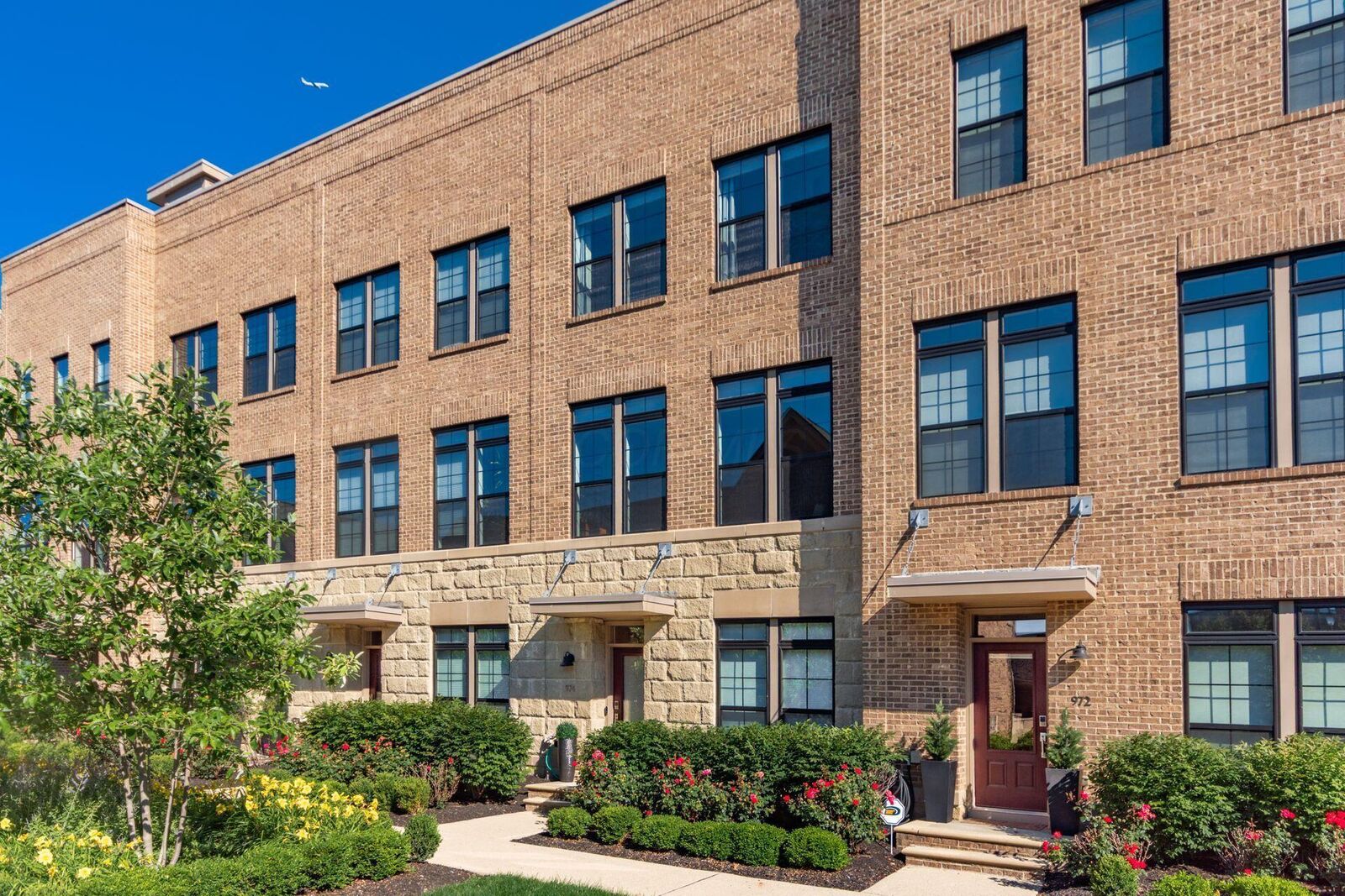 Property Photo: 974 Pullman Place OH 43212