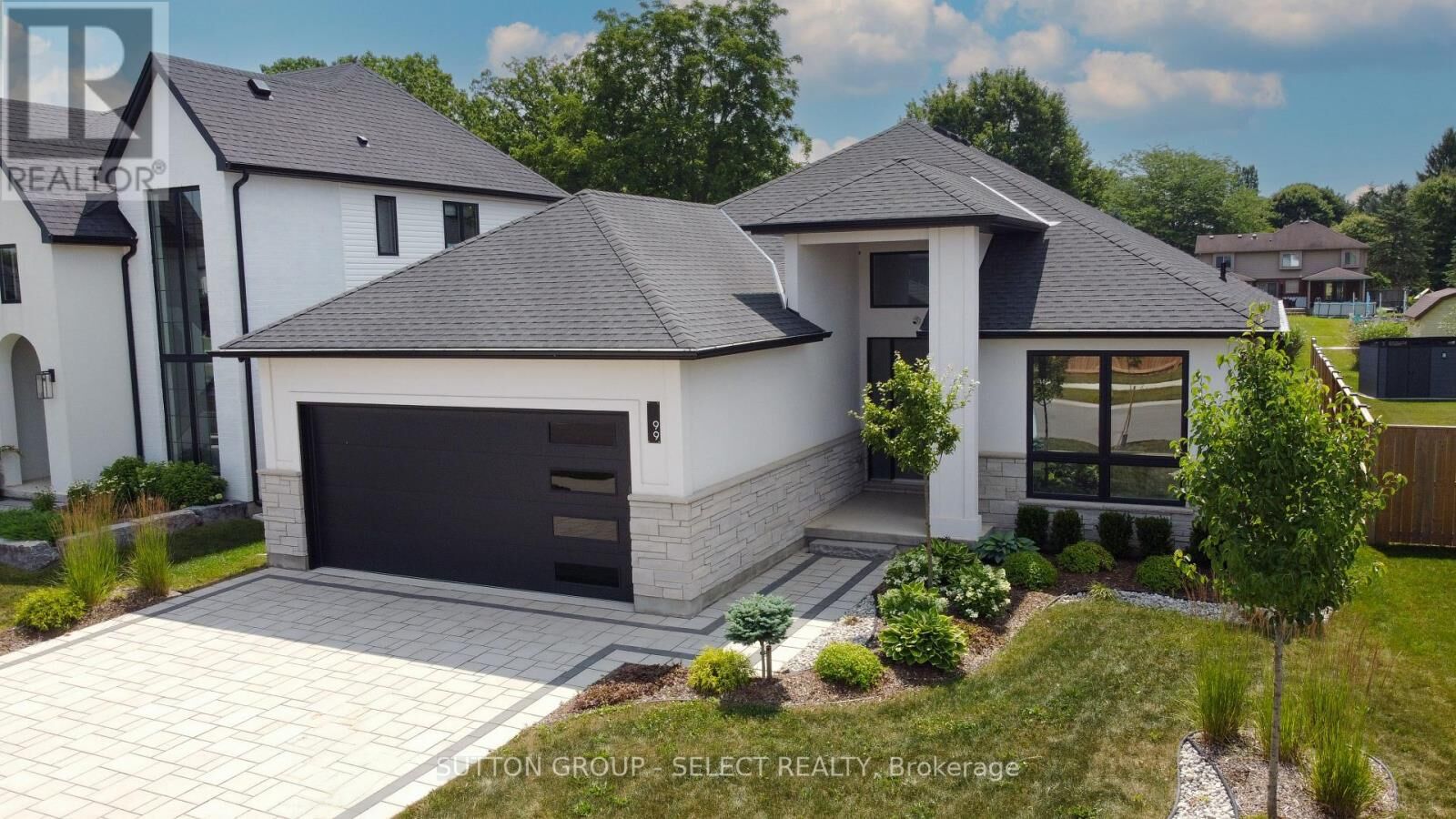 Property Photo: 99 Optimist Drive ON N5P 0G4