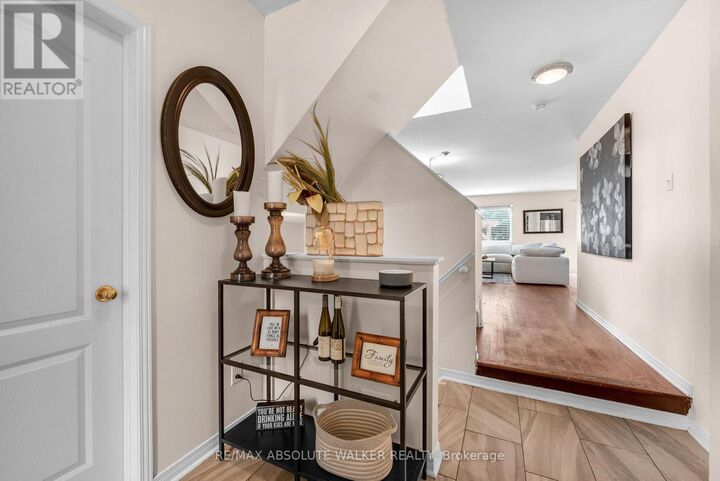 Property Photo: 32 Roberge Crescent ON K2L 4G7