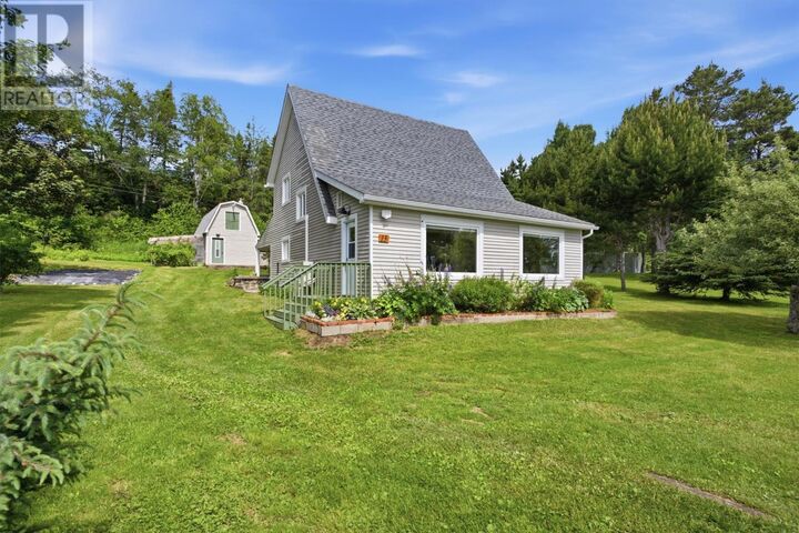 13 Balsam Lane — photo 1
