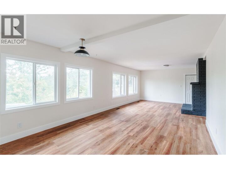 Property Photo:  1231 1 Street Southeast  BC V1E 0B6 
