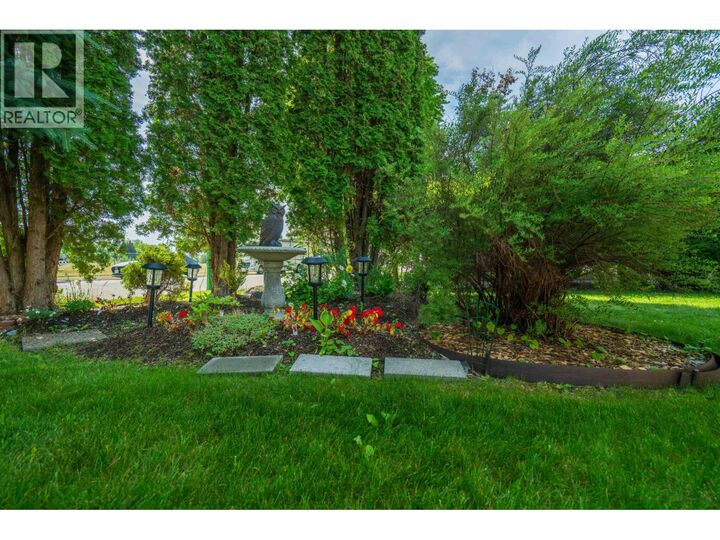 Property Photo:  173 Voyageur Drive  BC V2M 4P1 