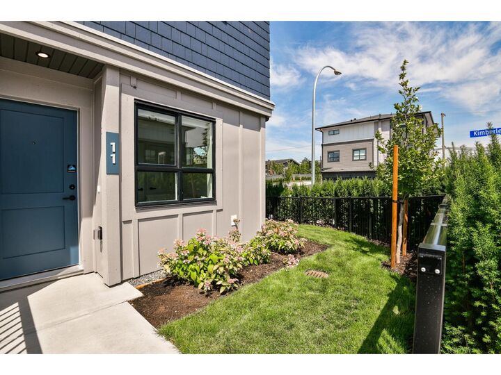 Property Photo:  33525 Kingston Avenue 19  BC V2S 0R6 