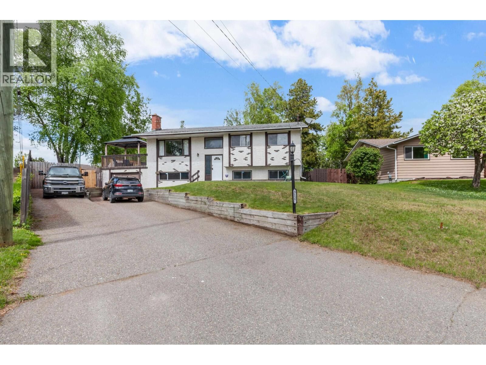 Property Photo: 3127 Wallace Crescent BC V2K 3V4
