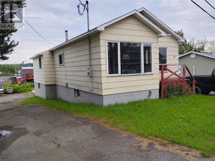25 Main Street — photo 1
