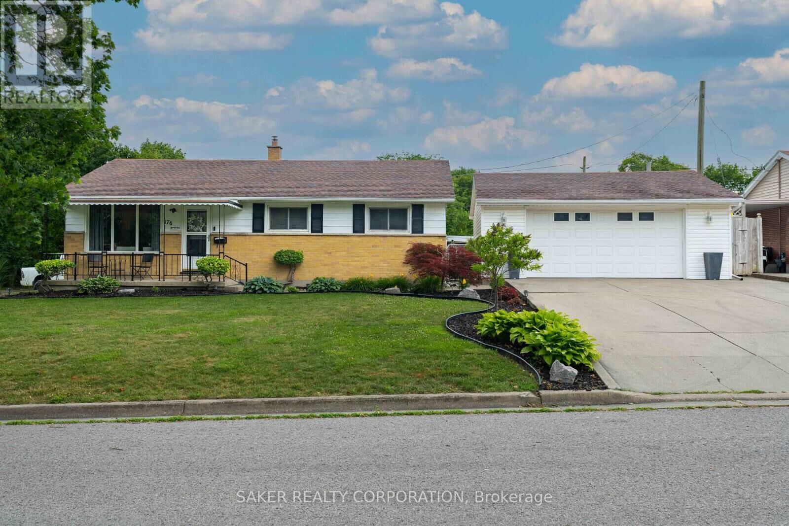 Property Photo: 176 Renfro Crescent ON N5Z 3B6