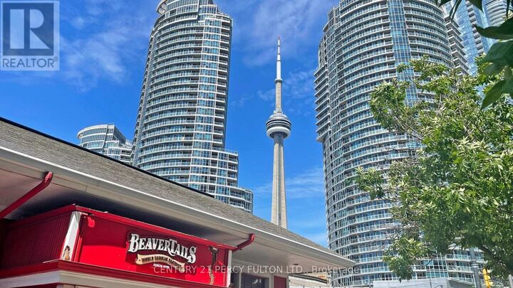 Property Photo: 100 Harbour Street 6901 ON M5J 0B5