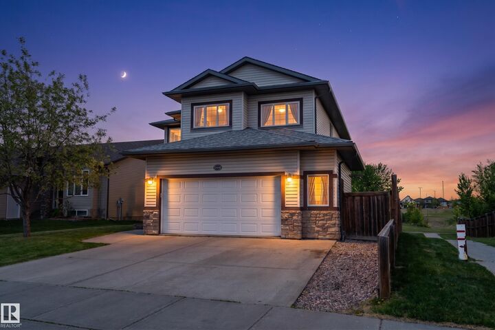 Property Photo:  5108 63 Street  AB T4X 1V4 