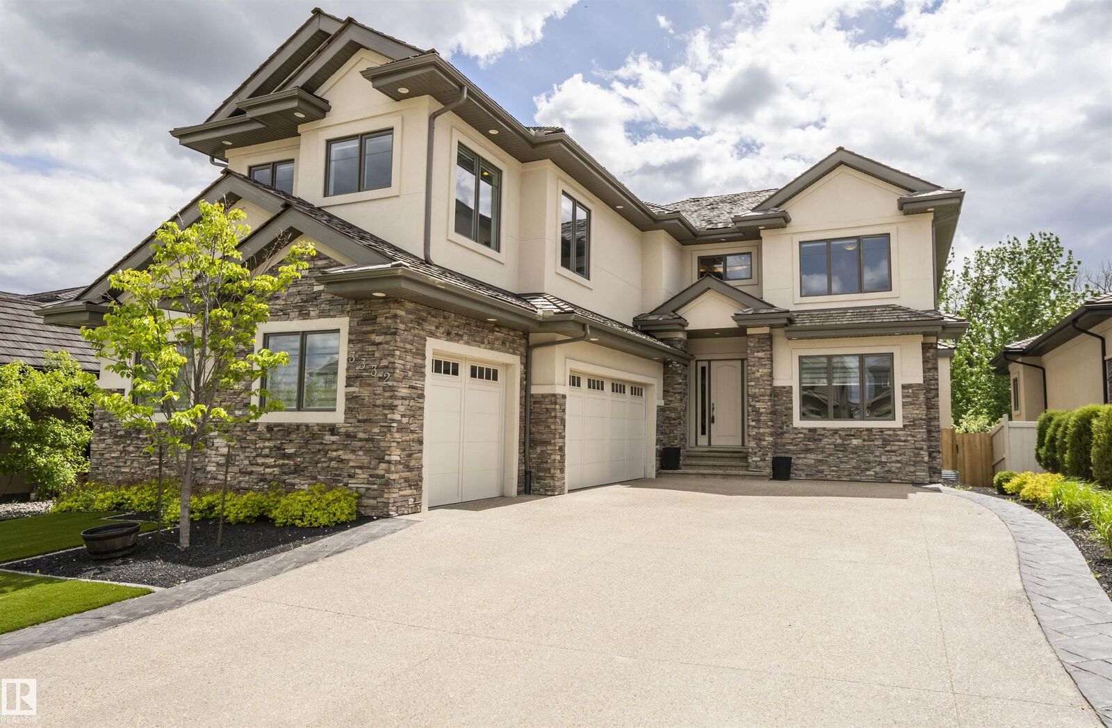 Property Photo: 3332 Cameron Heights Landing Landing NW AB T6M 0M7