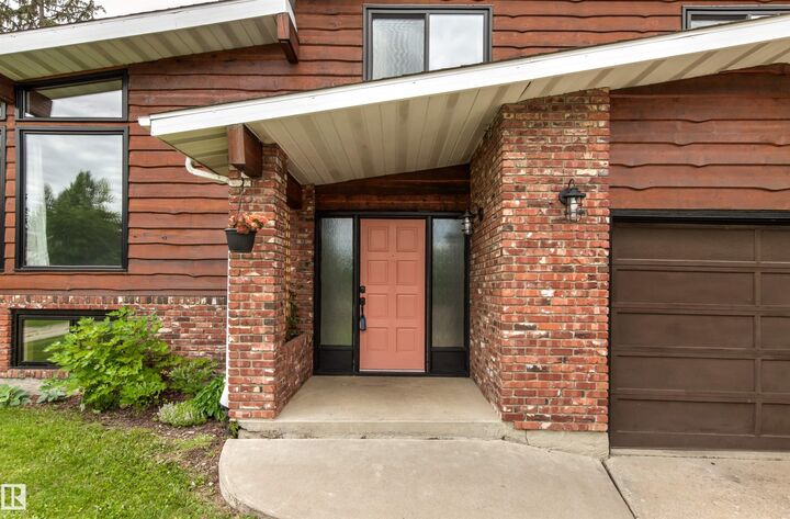 Property Photo:  11427 35 Avenue NW  AB T6J 2W9 