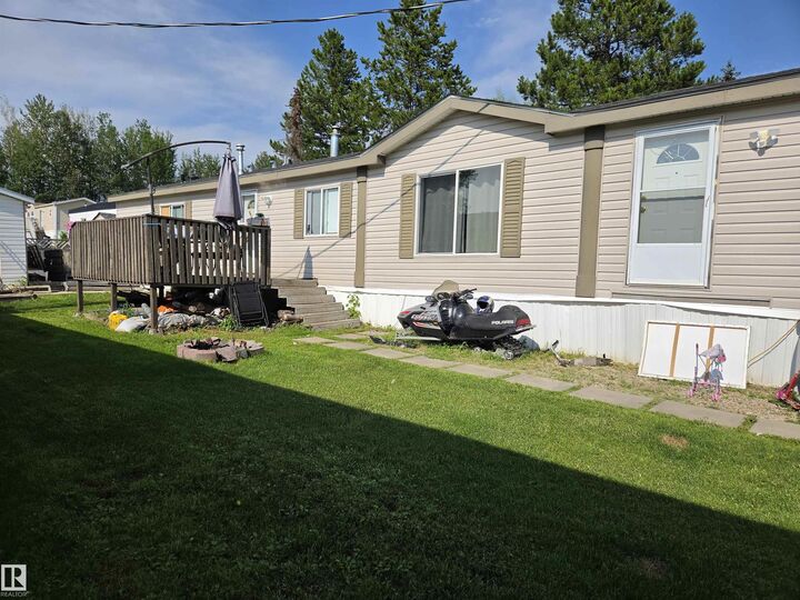 Property Photo:  2251 50 Street 89  AB T7A 1M9 