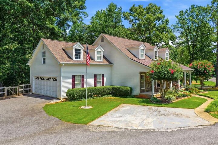 Property Photo: 265 Glen Wilkie Trail GA 30107
