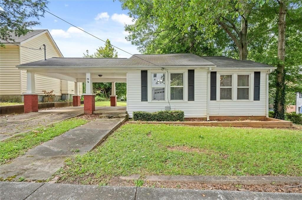 Property Photo:  76 Mill St  GA 30176 