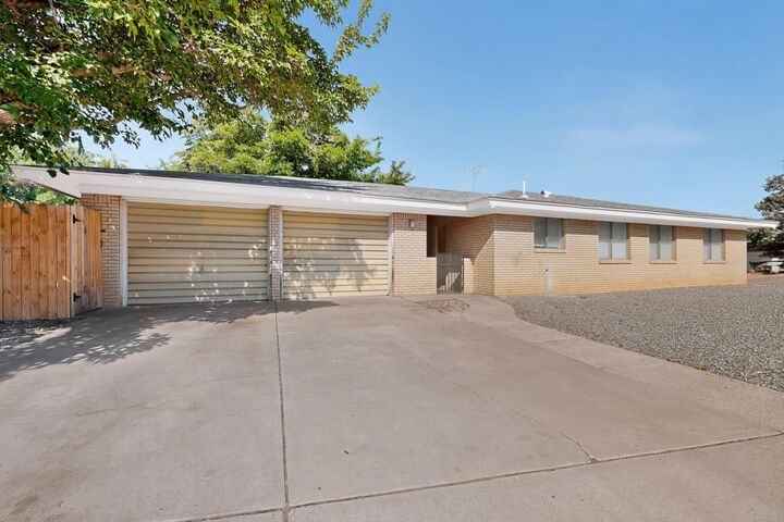 Property Photo:  10302 San Gabriel Road NE  NM 87111 