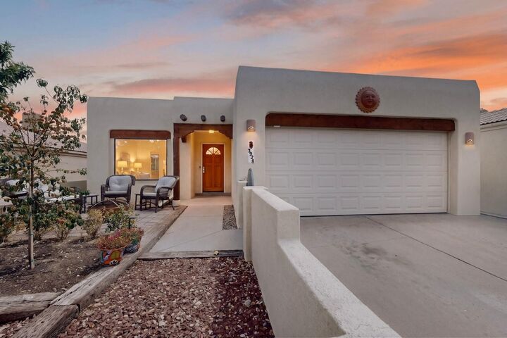 Property Photo: 3928 Pineleaf Place NW NM 87114