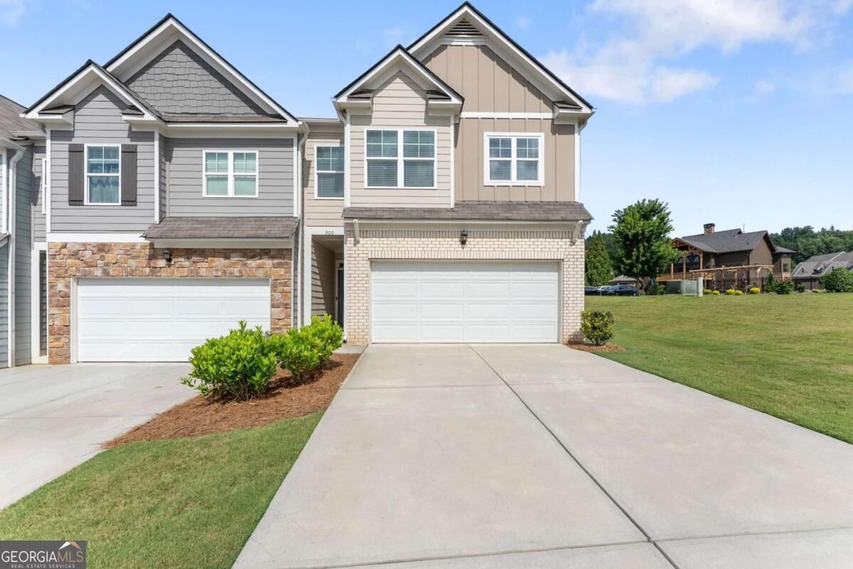 Property Photo:  300 Stoneybrook Court  GA 30533 