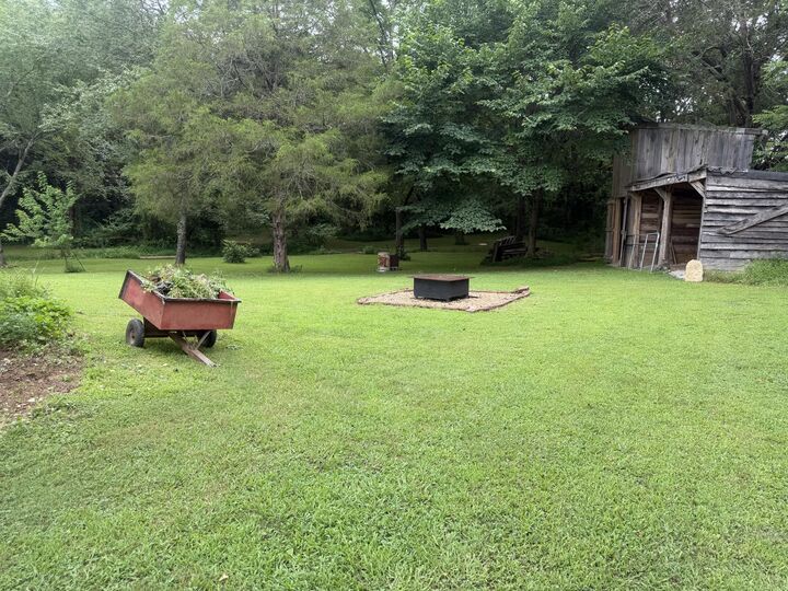 Property Photo: 8732 Old State Highway 28 TN 37367