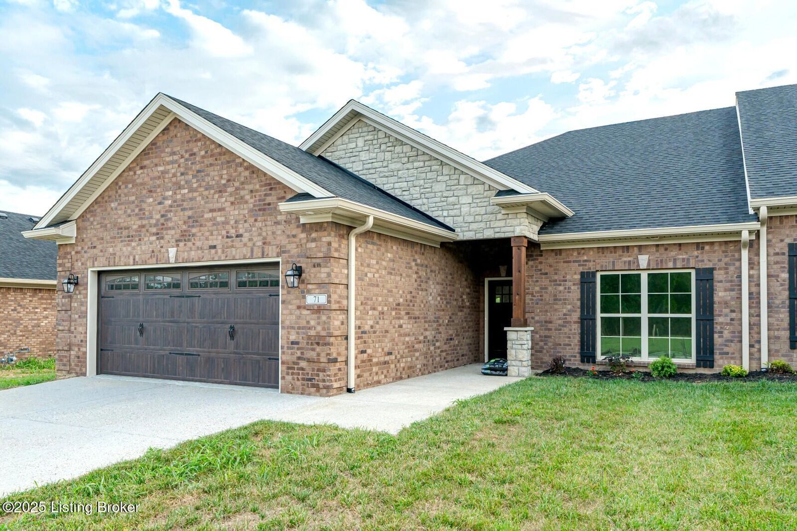 Property Photo: 81 Cherokee Dr KY 40065