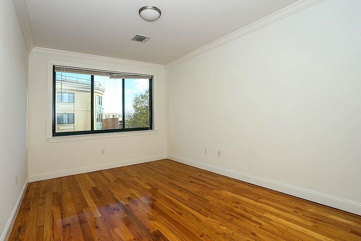 Property Photo: 85 Maple St 2M NJ 07086