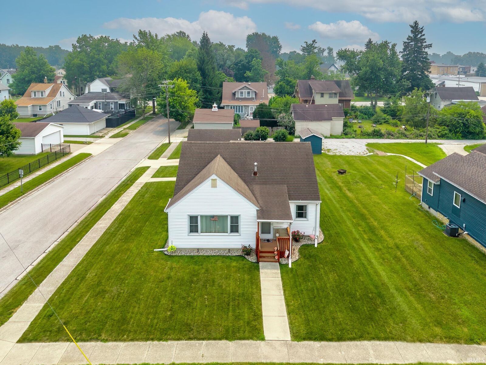 Property Photo: 950 Powers Street IN 46774