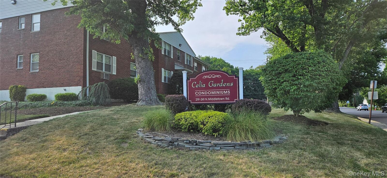 Property Photo:  237 N Middletown Road H  NY 10965 