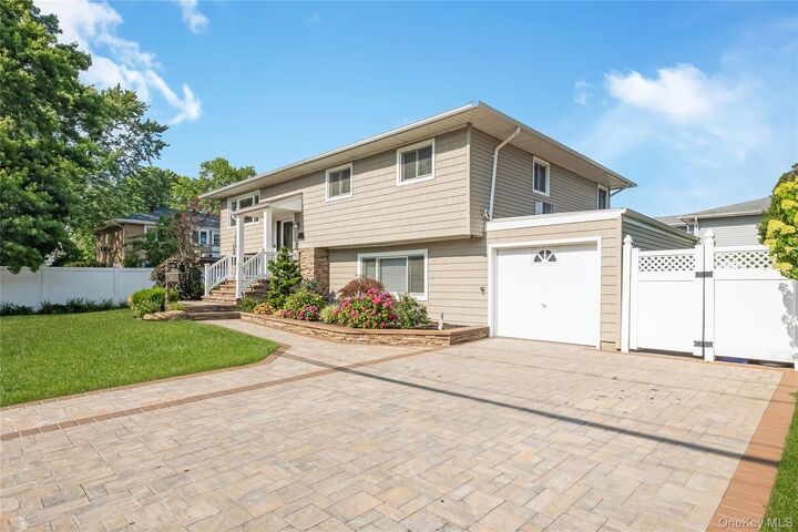 Property Photo: 1777 Roberta Lane NY 11566