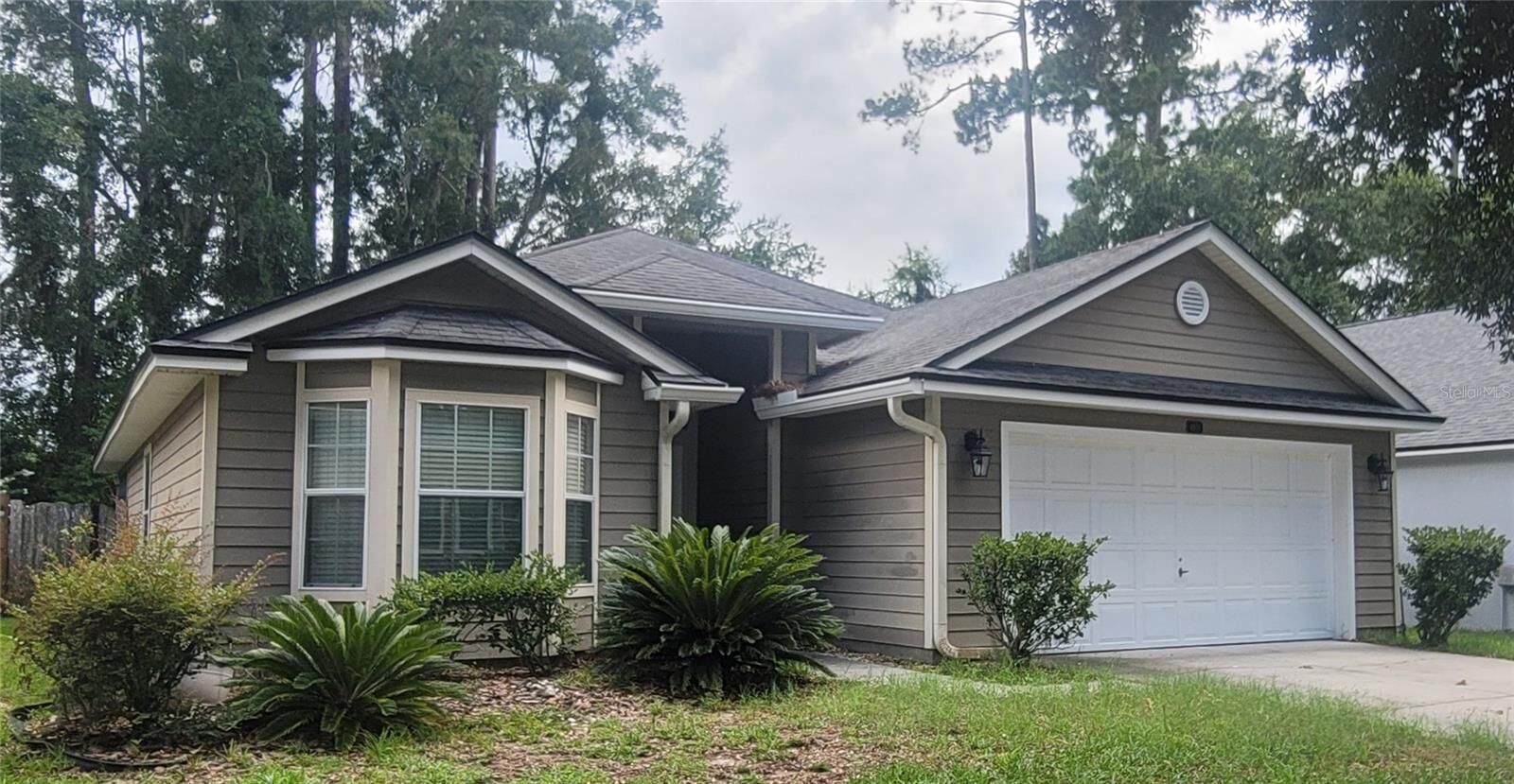 Property Photo: 4931 NW 81st Avenue FL 32653