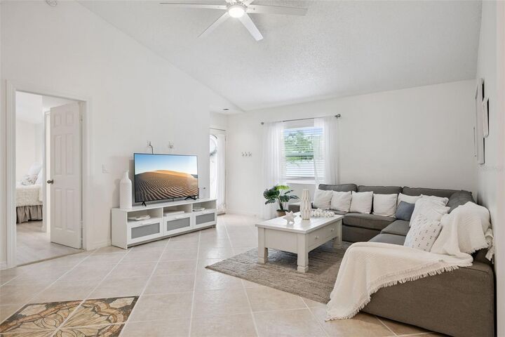 Property Photo: 848 Heather Glen Circle FL 32746