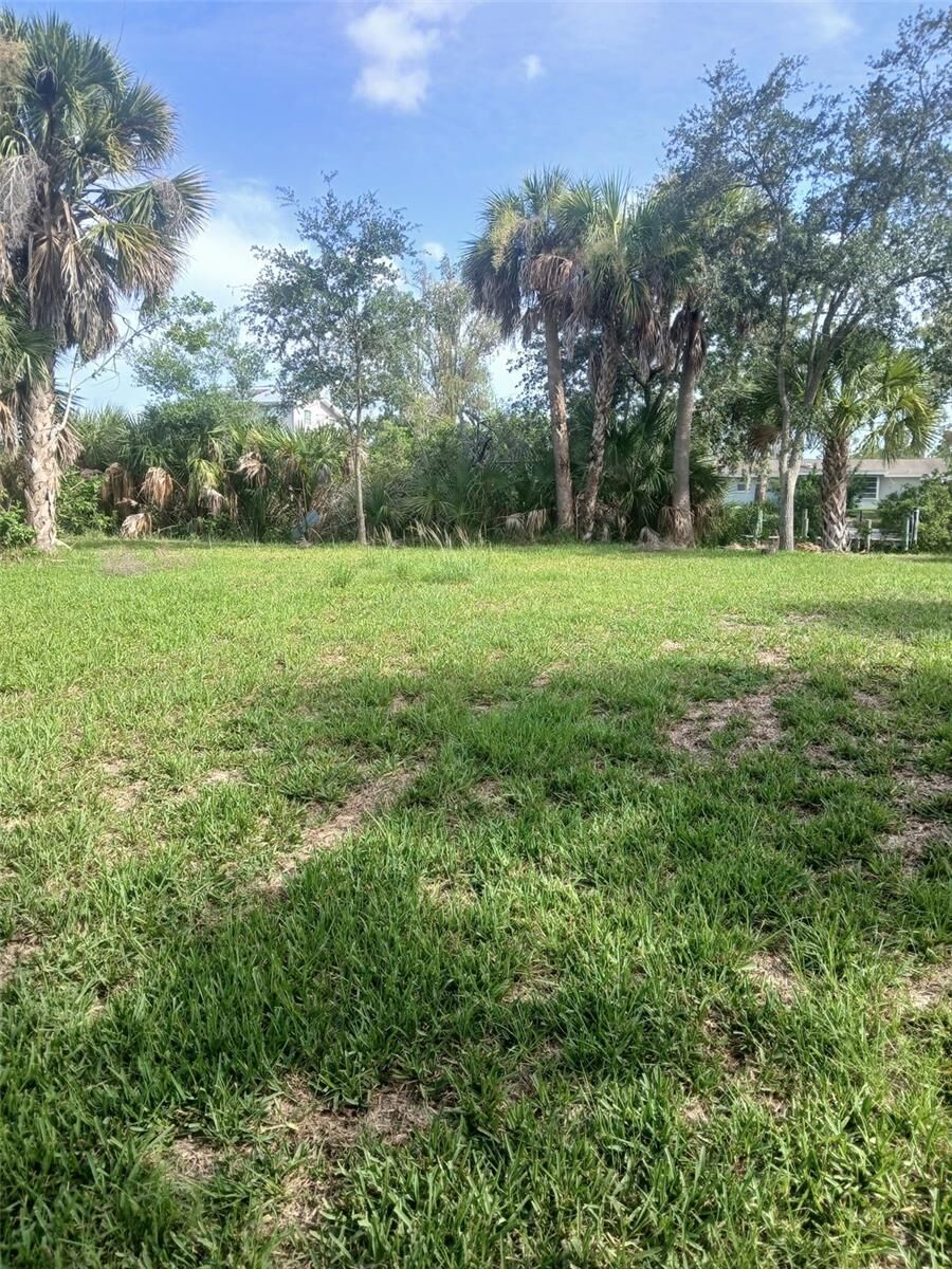 Property Photo:  Hilolo Lane  FL 34293 