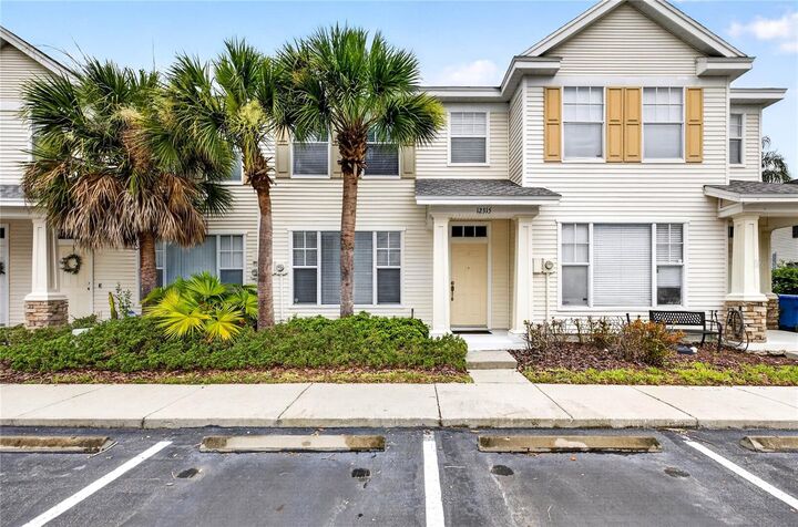 Property Photo:  12315 Country White Circle  FL 33635 