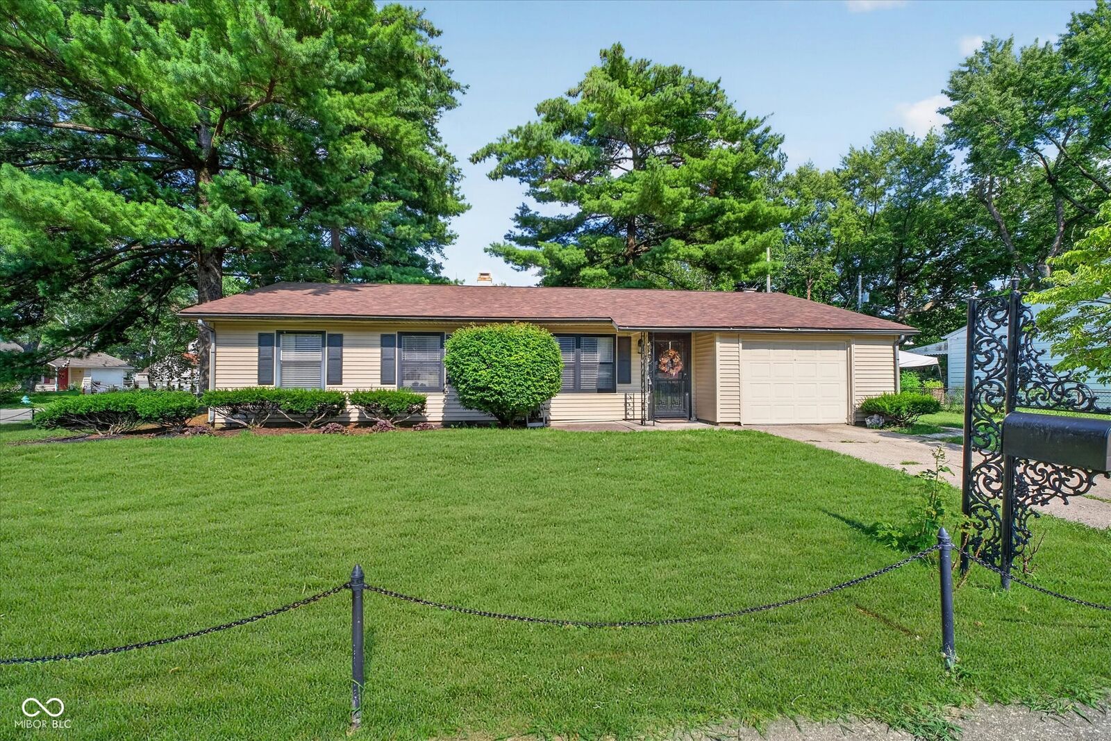 Property Photo: 3675 Kline N Drive IN 46226