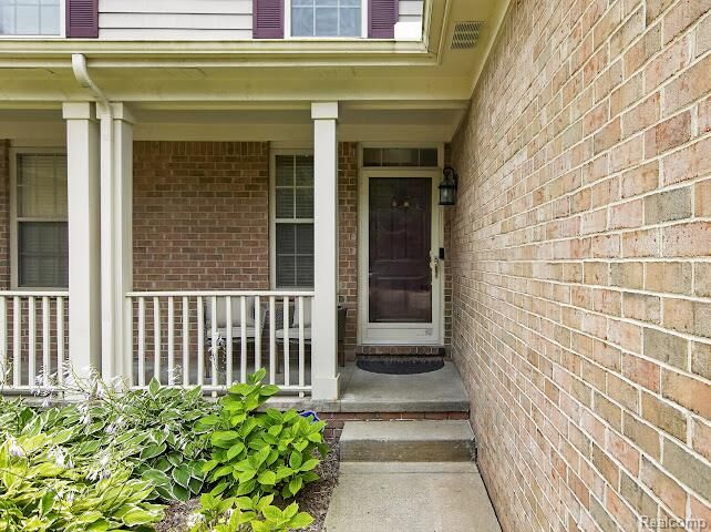 Property Photo:  32969 Brookside Circle 18  MI 48152 1426 