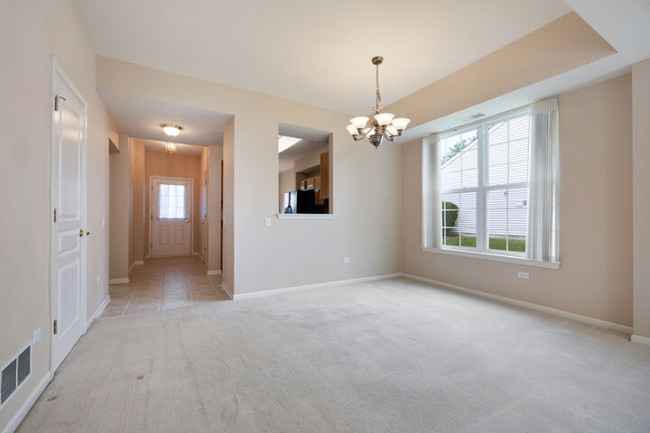 Property Photo:  12452 Wedgemere Drive  IL 60142 