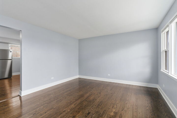 Property Photo: 7900 S Merrill Avenue 1C IL 60649