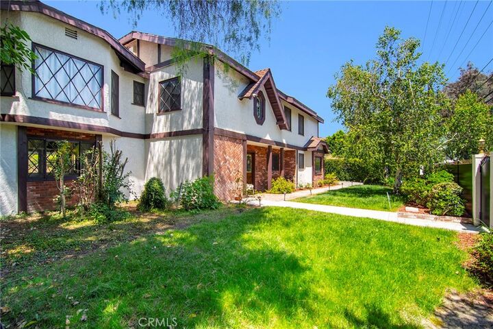 Property Photo:  5515 Shirley Avenue  CA 91356 