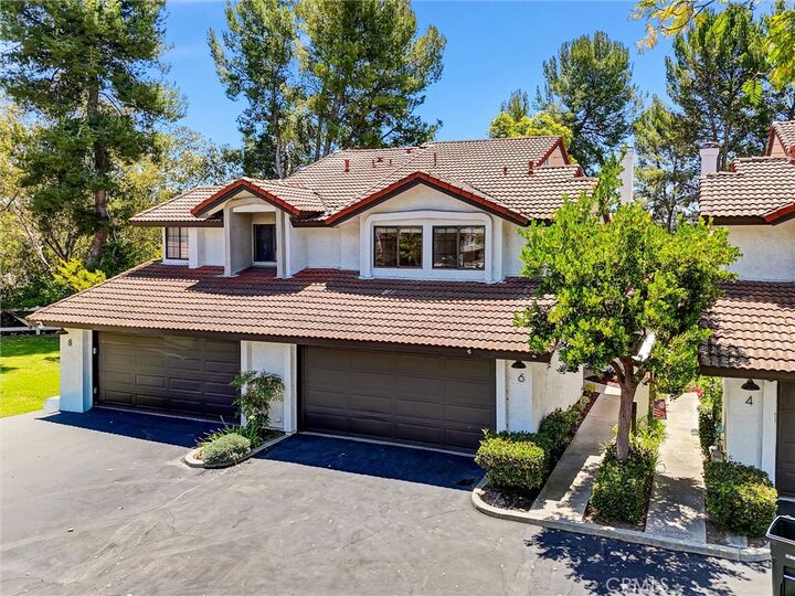 Property Photo: 6 Shadow Hill CA 92653