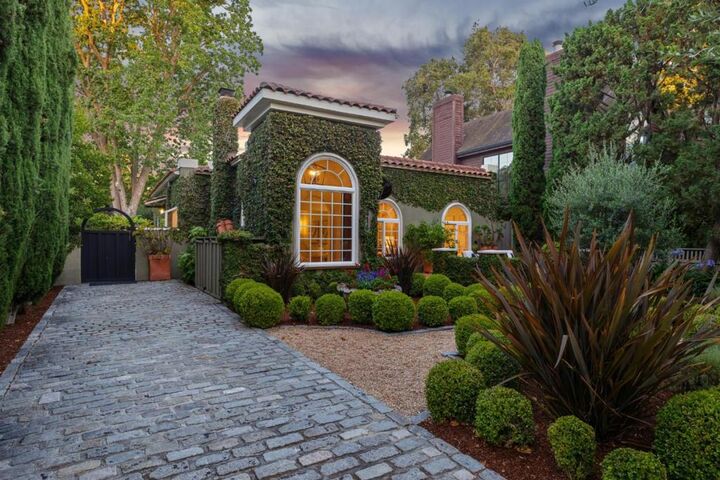 Property Photo:  414 Laurel Avenue  CA 94025 