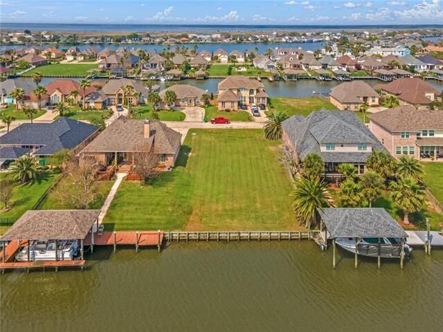 Property Photo:  1541 Regatta Cove  LA 70458 