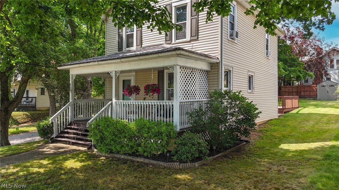 Property Photo:  801 Phillips Street  OH 45750 