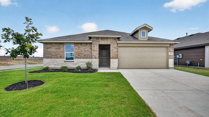 Property Photo:  353 Wayland Street  TX 76059 