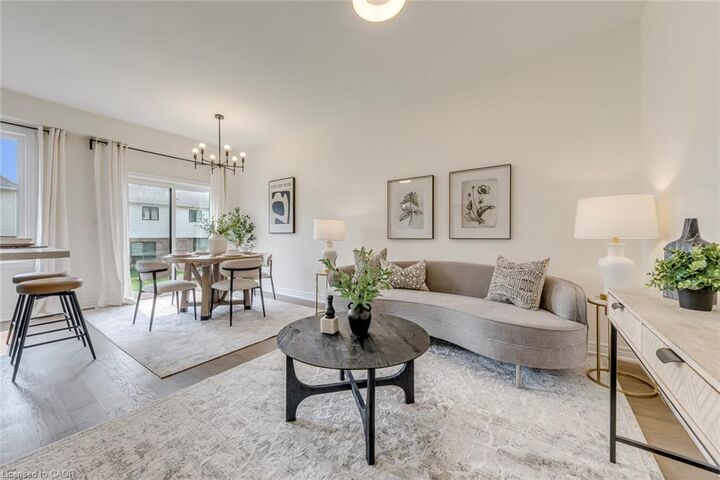 27 Mia Drive — photo 1