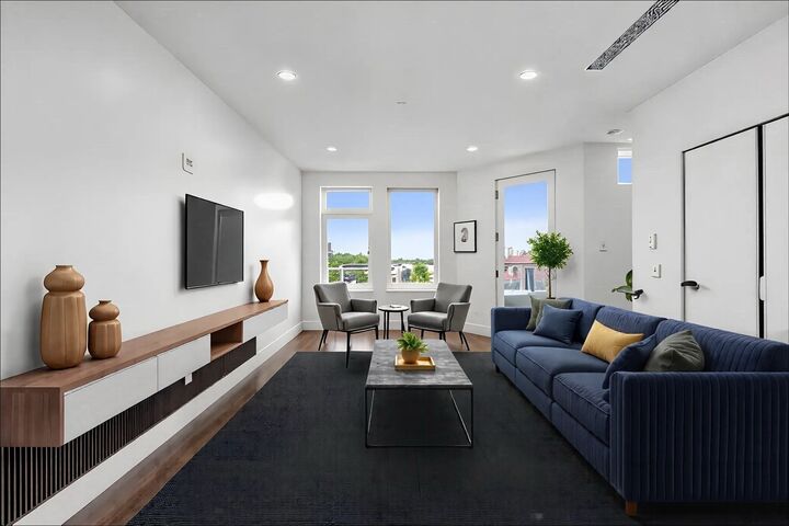 Property Photo:  29 Woodford St 2  MA 02125 