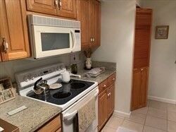 Property Photo: 16 Harcourt Street 3C MA 02116