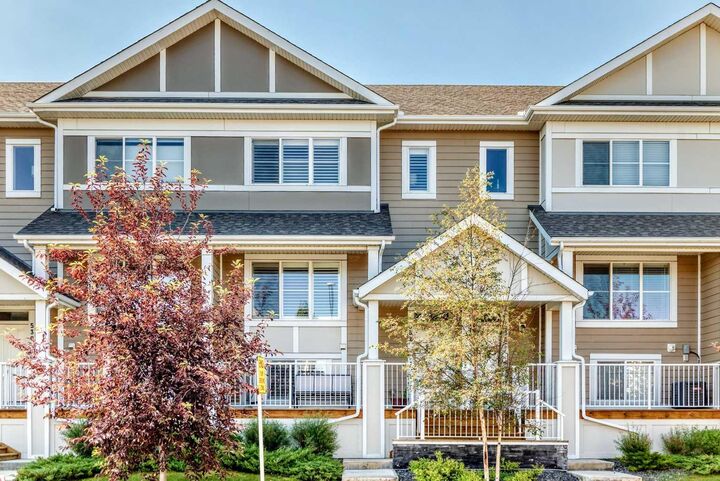 532 Cranford Drive SE — photo 1