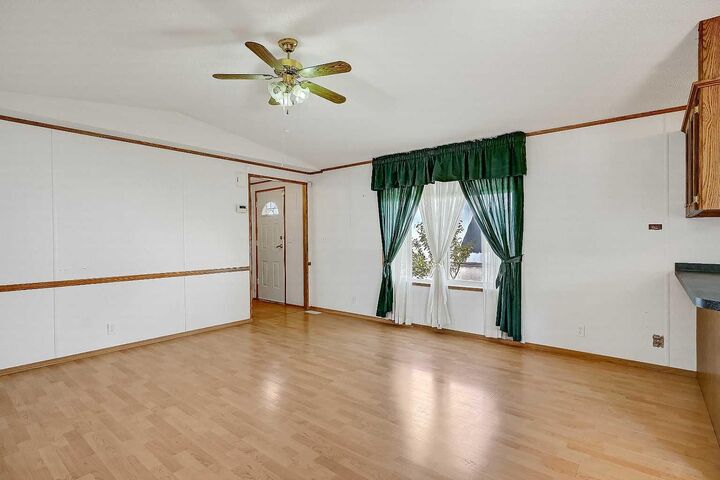 Property Photo:  9717 121 Avenue  AB T8V 7J2 