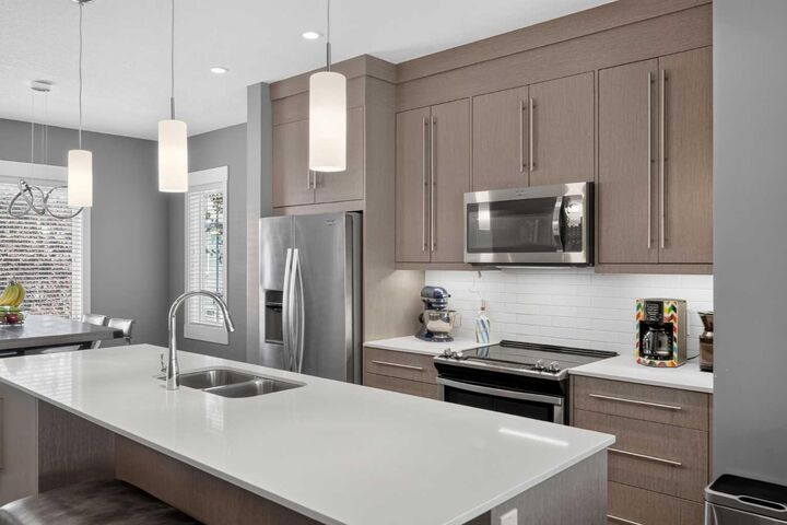 Property Photo:  111 Rainbow Falls Gate 18  AB T1X 0Z4 